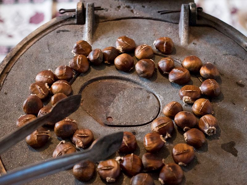 Sobada En Güzel Kestane Nasıl Yapılır?