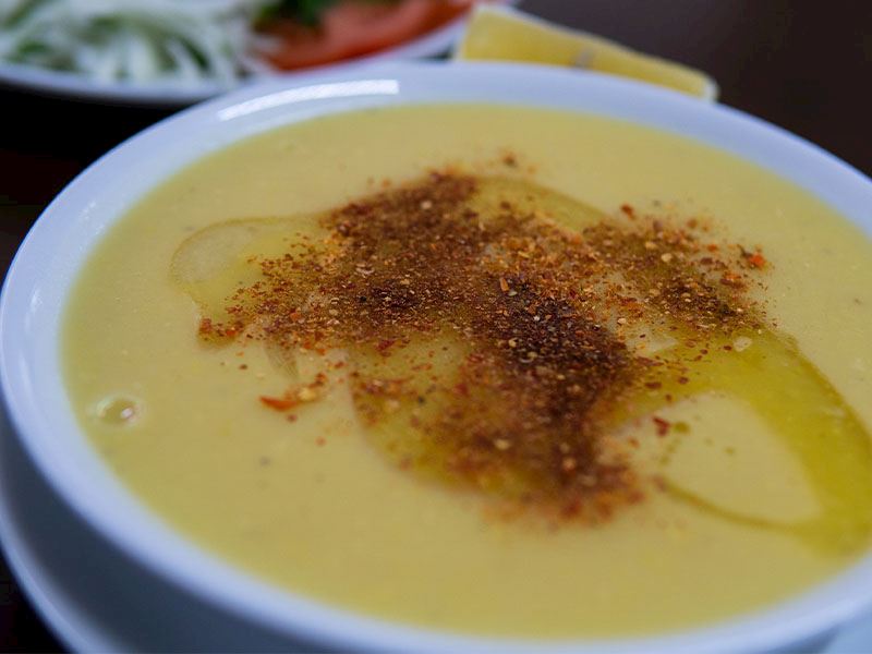 Soğuk Kış Günlerinde İçinizi Isıtacak 5 Mercimek Çorbası Alternatifi