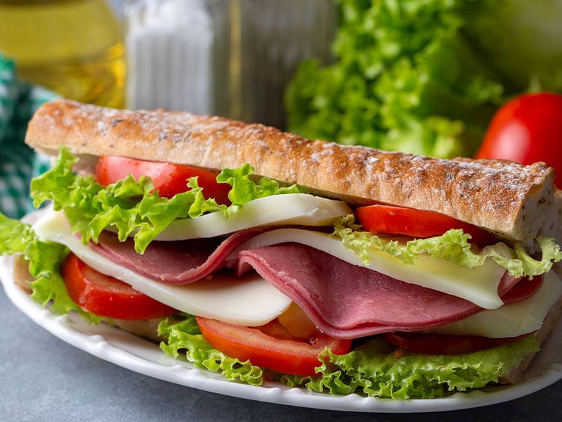 Soğuk Sandviç Dağılmadan Nasıl Dizilir?