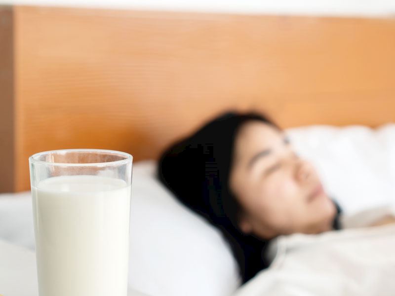 Süt Neden Uykumuzu Getirir?