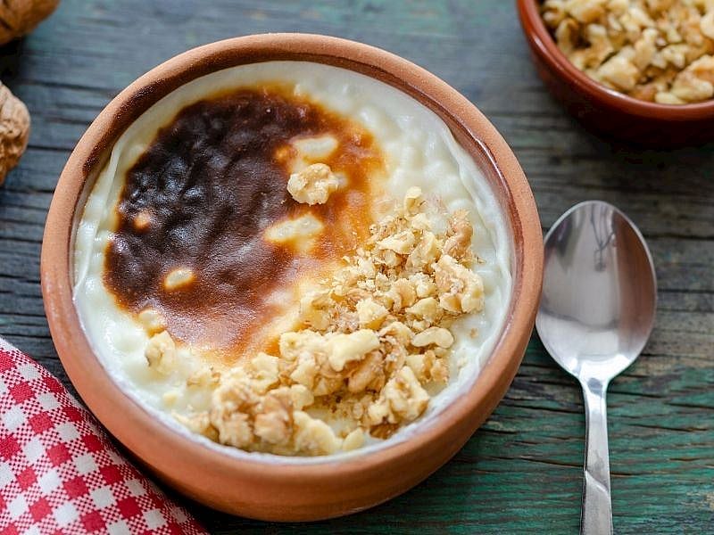 Sütlaç Yaparken Süt Soğuk Mu Olmalı? 