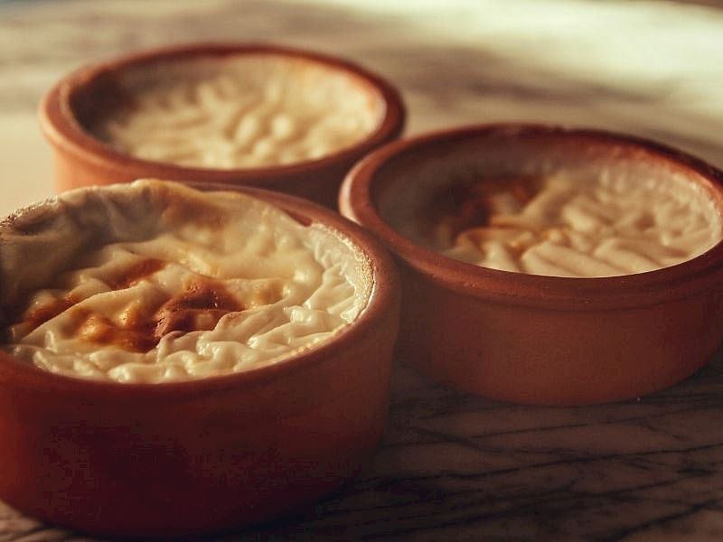  Sütlacın Üstü Nasıl Buruşur?