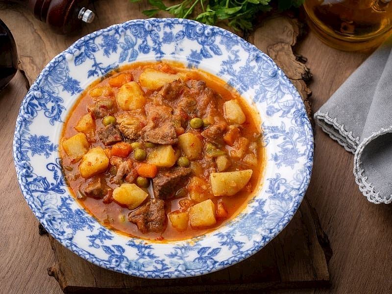 Tas Kebabı Malzemeleri Nelerdir?