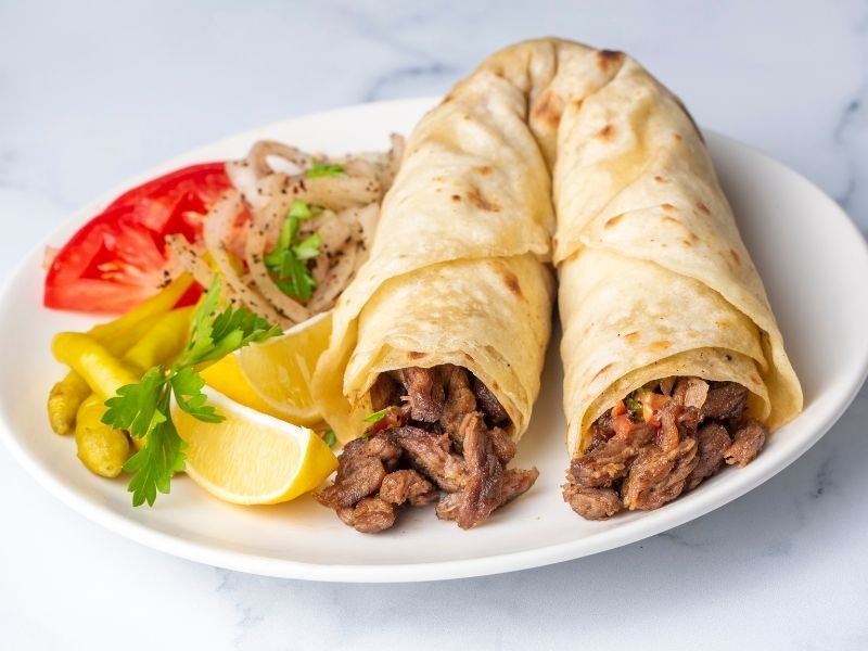 Taste Atlas’a Göre Dünyanın En İyi 20 Dürümü Arasında Türkiye’den Tek Lezzet İlk 3’te!