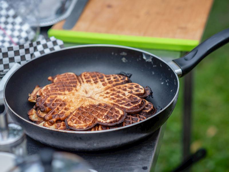 Tavada 5 Dakikada Waffle Yapmanın Püf Noktaları