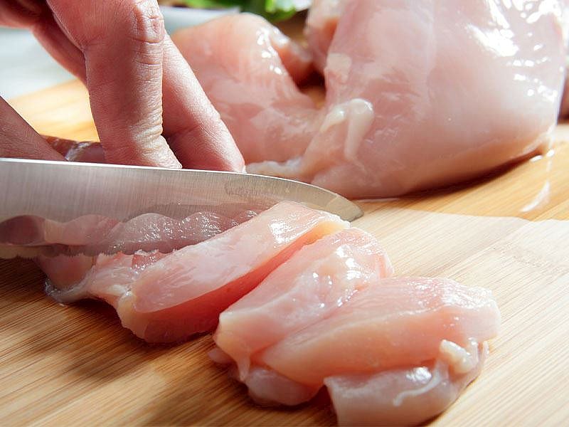 Tavuk Etinin Yumuşak Olması İçin Ne Yapılmalı?