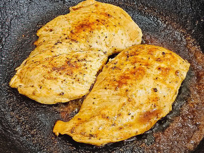 Tavuk Göğsünün Kuru Olmaması İçin Ne Yapmalı?