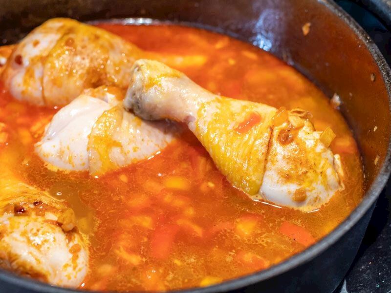 Tavuklu Sulu Yemek Tarifleri: 10 Farklı Tavuklu Sulu Yemek Tarifi