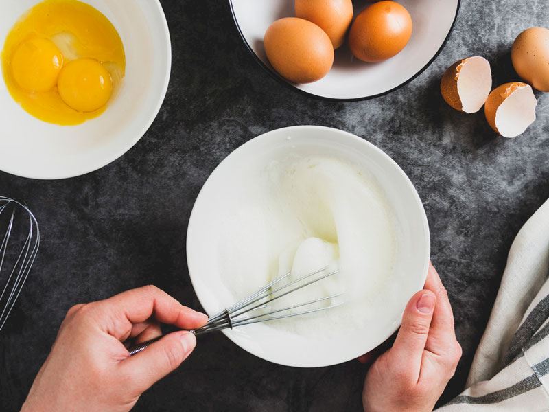 Taze Olmayan Yumurta Akları Neden Kolay Çırpılır?