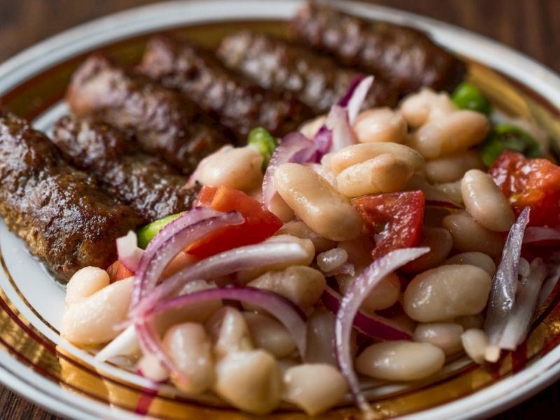 Tekirdağ Köftesinde Soğan ve Yumurta Var Mı?