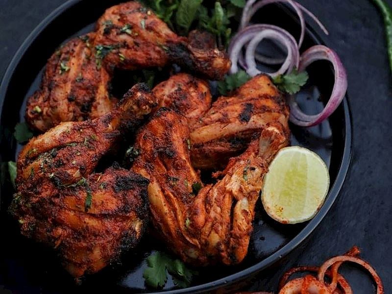 Tencerede Tavuk Tandır İçin Sos Nasıl Yapılır?  