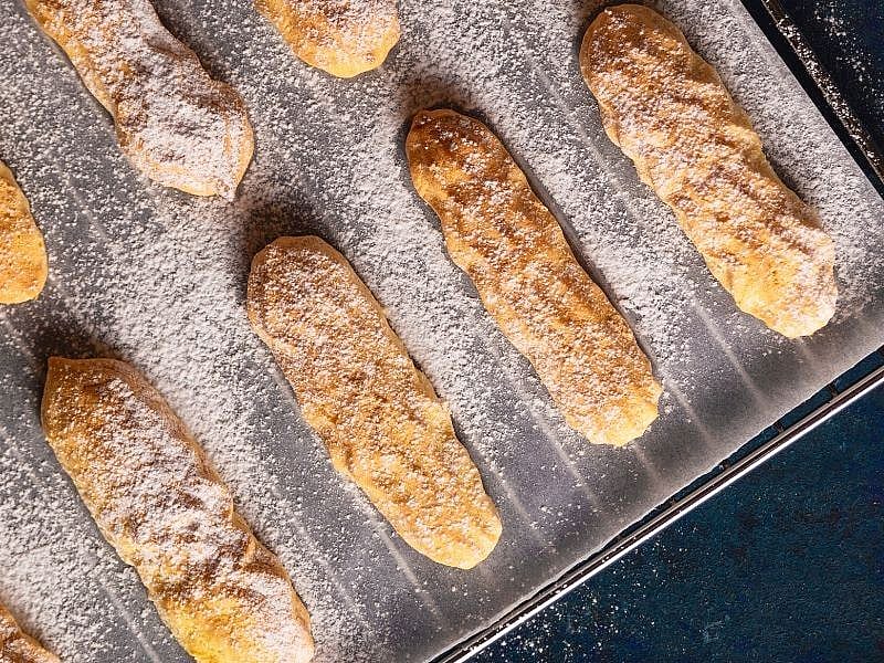 Tırtıl Kurabiye İle Landöşe Aynı Mı?