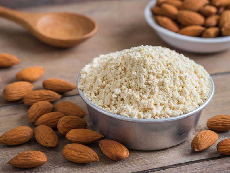 Toz Badem ile Badem Unu Aynı Mı?