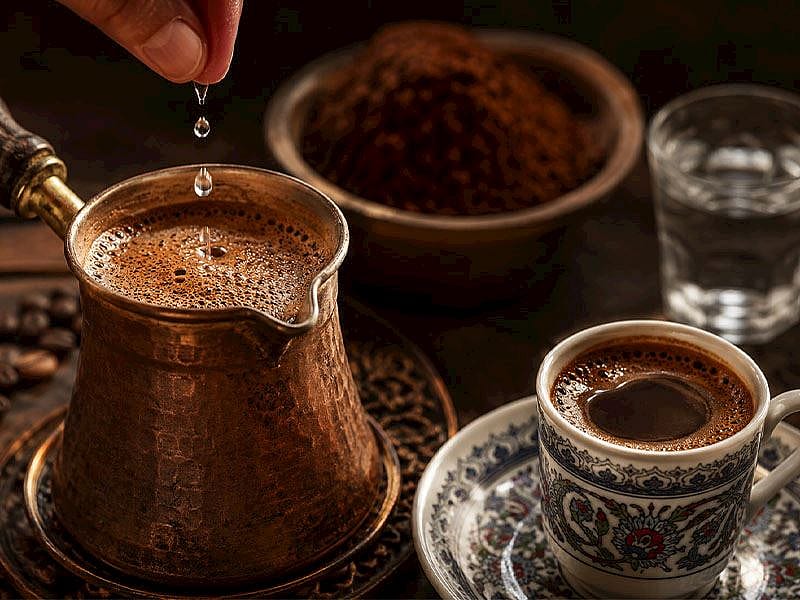 Türk Kahvesine Bir Damla Su Ekleyenlerin Bildiği O
