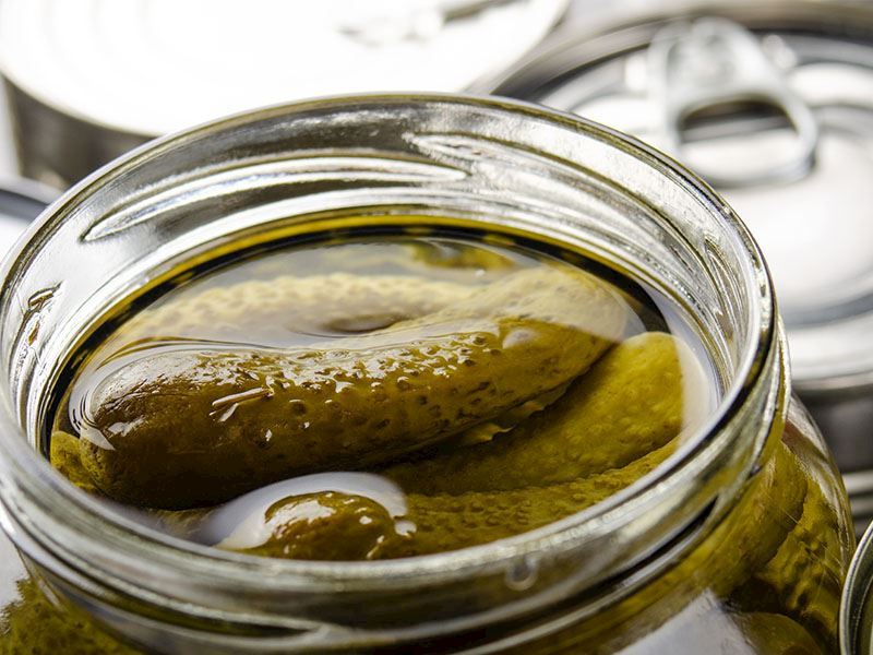 Turşu Yaparken Kavanoz Ters Çevrilir Mi?