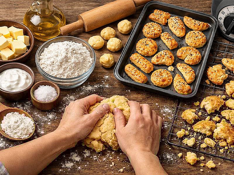 Tuzlu Kurabiye Neden Dağılır?