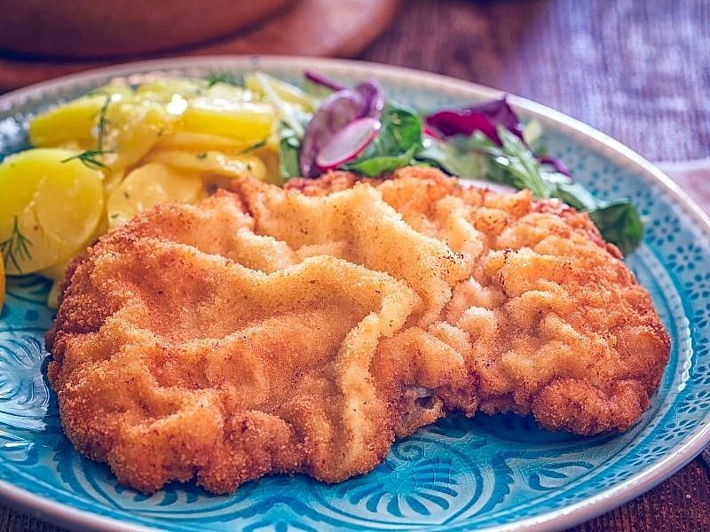 Viyana Şinitzel Dana Etiyle Mi Yapılır, Tavukla Mı?