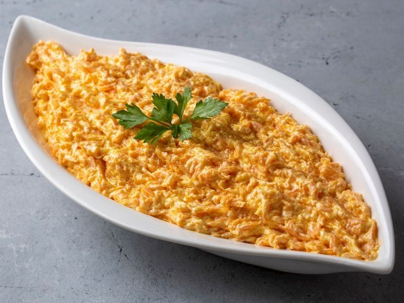 Yoğurtlu Havuç Salatasının Adı Nedir?