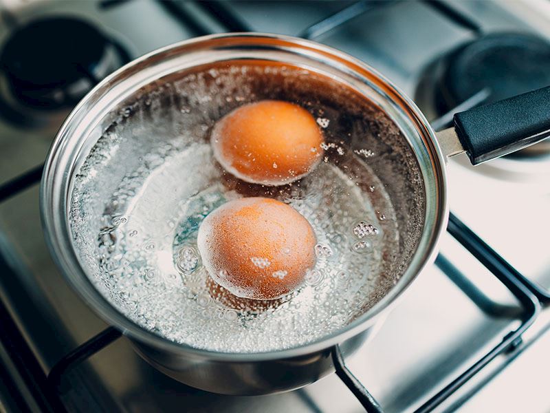 Yumurta Haşlarken Çatlamaması İçin Ne Yapmalı?