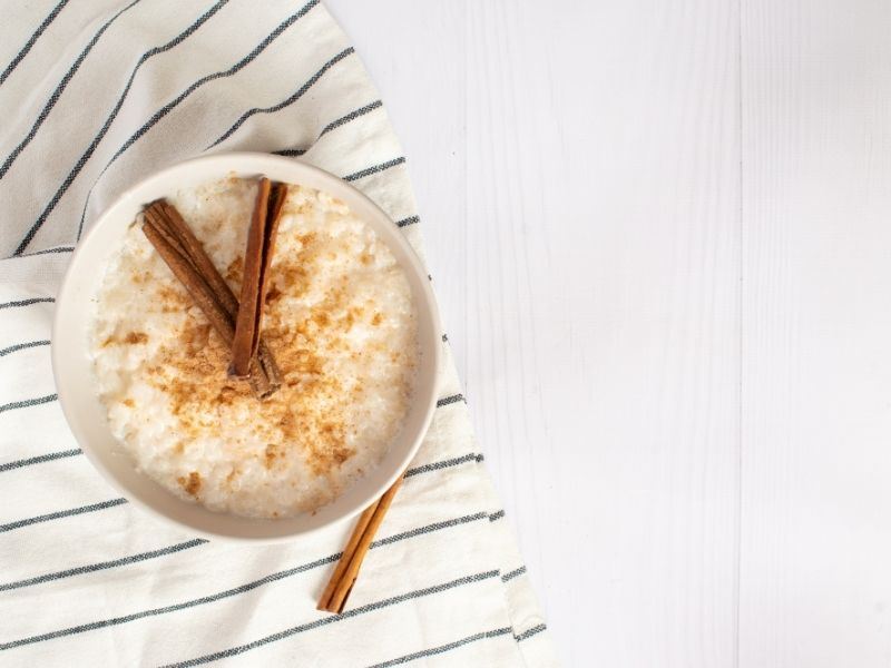 2 Kişilik Tam Kıvamında Sütlaç Tarifi