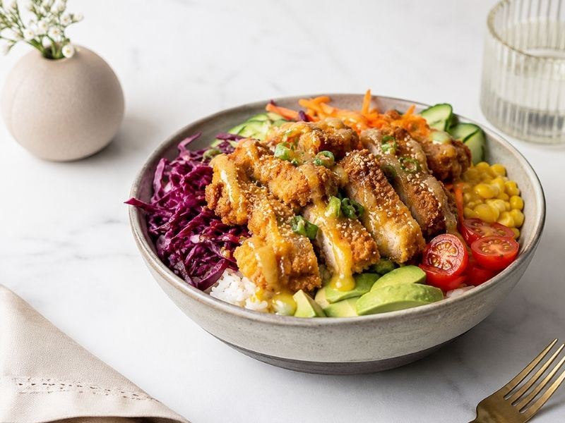 Ballı Hardal Sosuyla Lezzetlenen Çıtır Tavuk Bowl Tarifi
