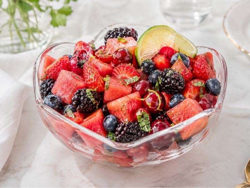 BALLI LİMONLU MEYVE SALATASI TARİFİ