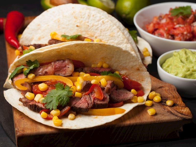 BİFTEKLİ BİBERLİ TACO TARİFİ