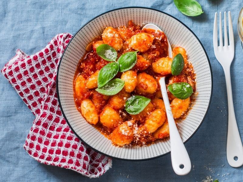 DOMATES SOSLU GNOCCHİ TARİFİ