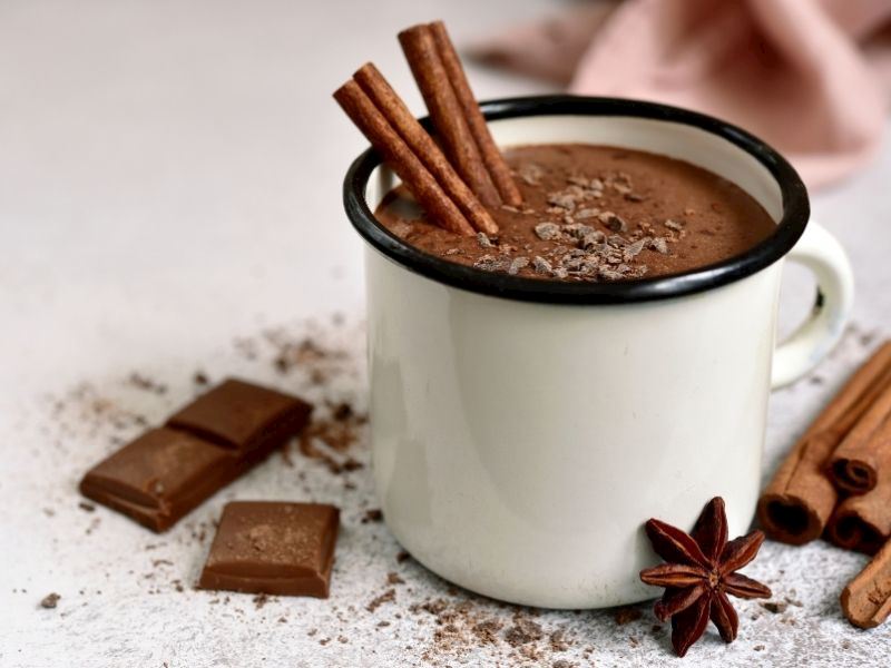 Ev Yapımı Sıcak Çikolata Tarifi