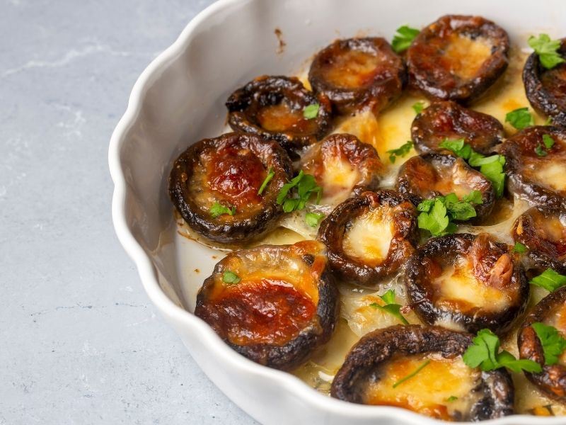 FIRINDA KAŞARLI MANTAR TARİFİ