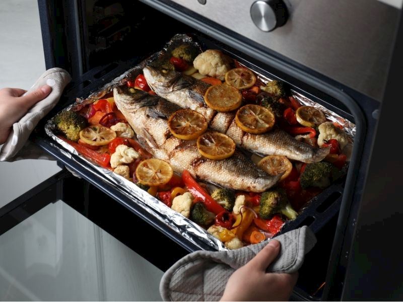 Fırında Sebzeli Levrek Tarifi