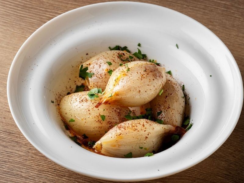 Fırında soğan dolması