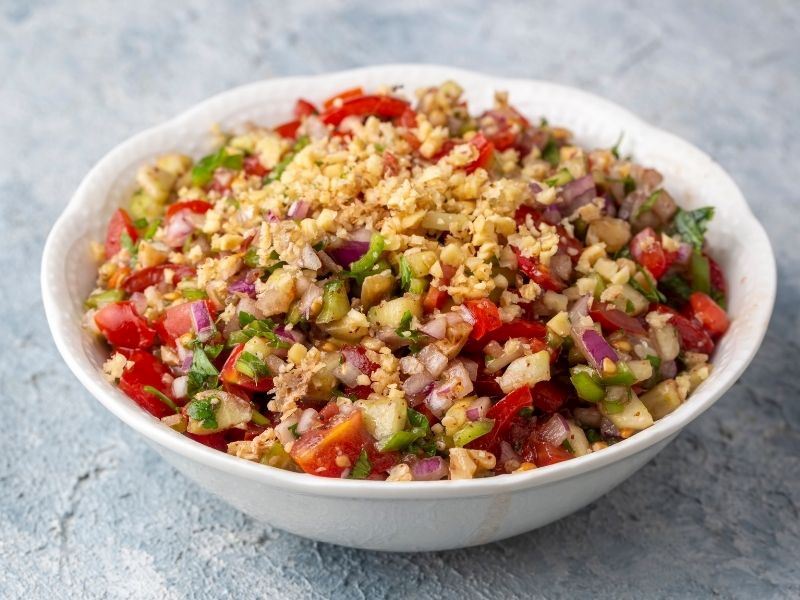 GAVURDAĞI SALATASI TARİFİ