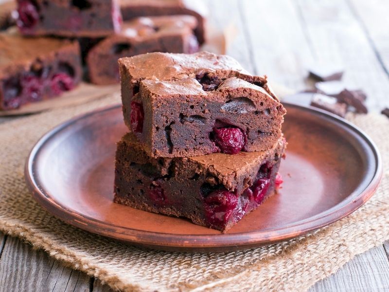 Glutensiz Bitter Çikolatalı Brownie Tarifi