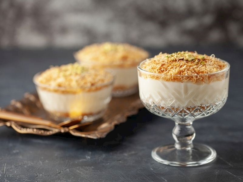 KADAYIFLI MUHALLEBİ KUPLARI TARİFİ