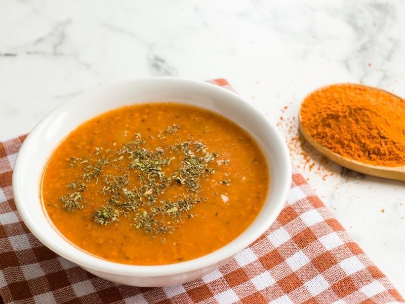 KIYMALI NANELİ TARHANA ÇORBASI TARİFİ