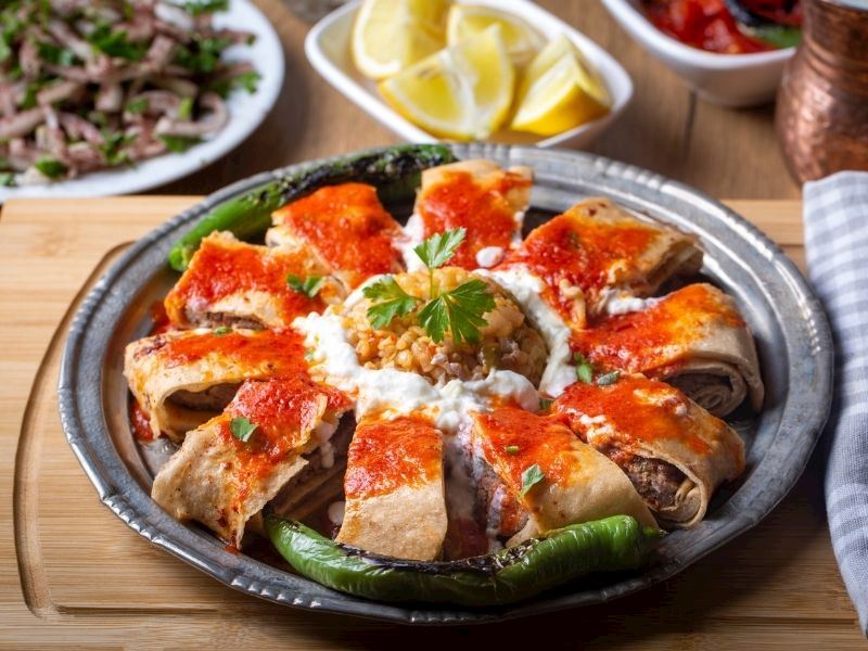 Misafir Gelince Ne Yapsam Diyenlere: Domates Soslu Beyti Tarifi