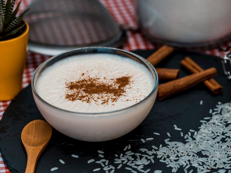 Pirinç unlu sütlaç Tarifi