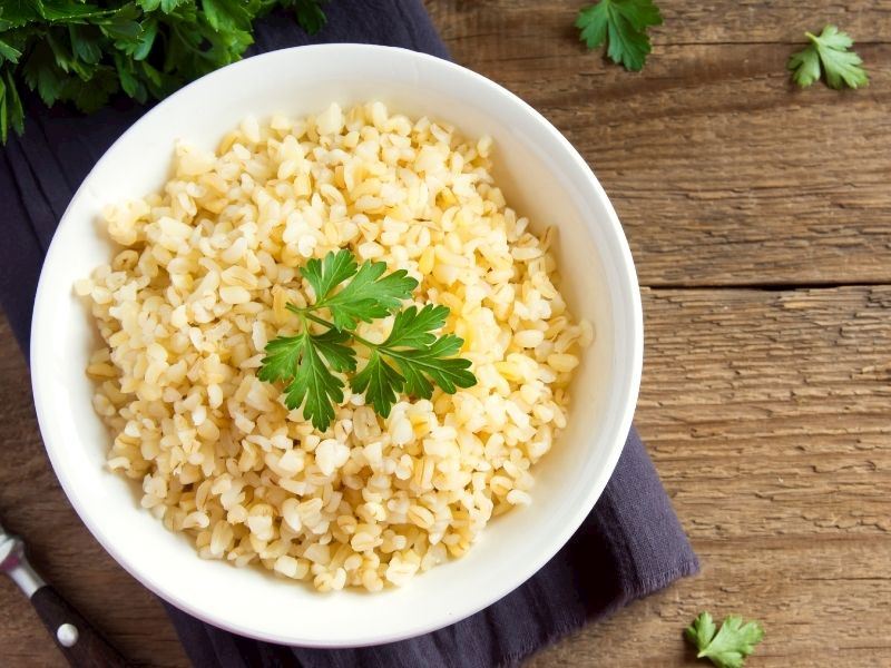 SARIMSAKLI BULGUR PİLAVI TARİFİ